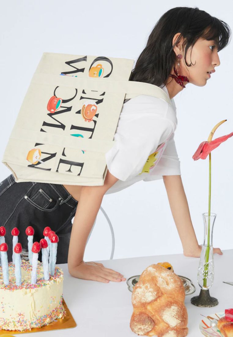 Afternoon Tea Box Tote White