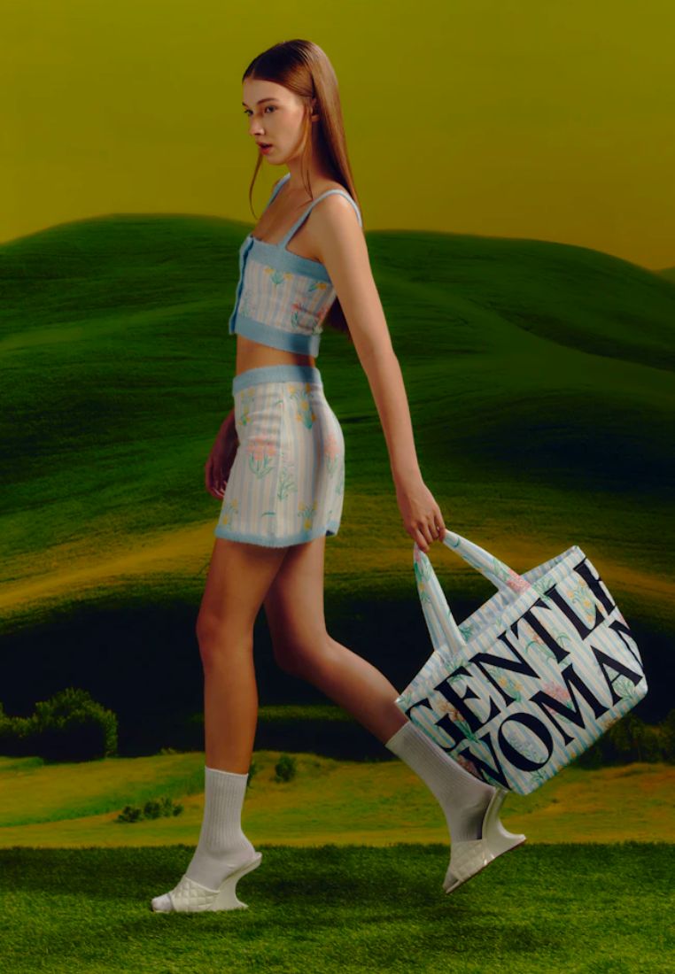 Flourish Flower Field Puffer Tote Bag