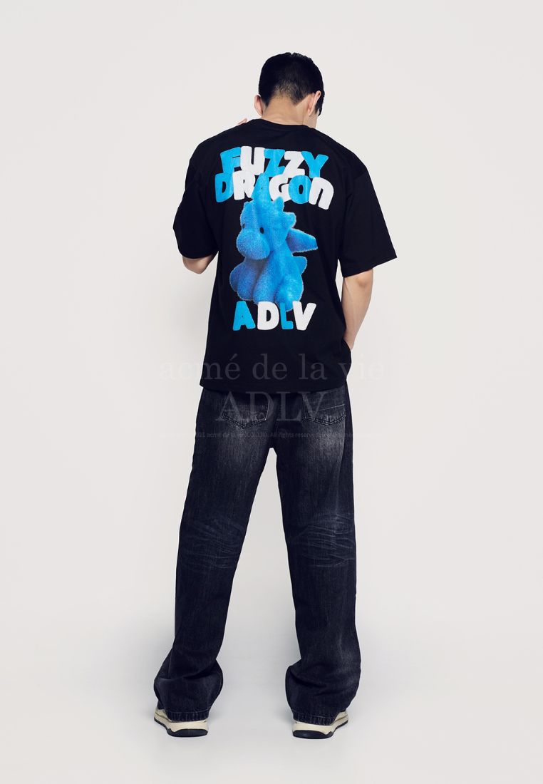 Fuzzy Font Dragon Short Sleeve T-Shirt Black