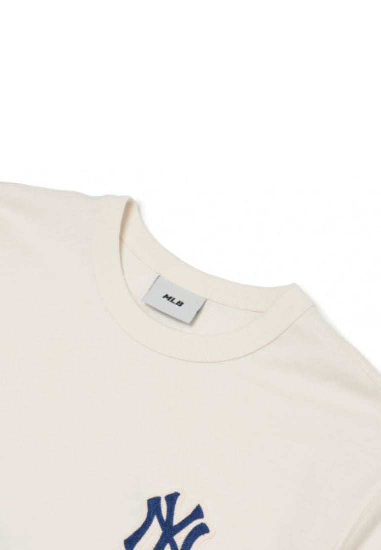 Basic Monogram Back Logo Short Sleeve T-Shirt New York Yankees Cream