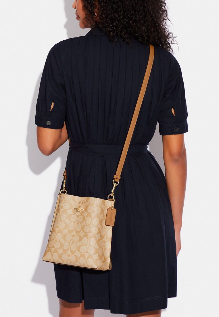Mollie Bucket Bag 22 In Signature Canvas LT Saddle