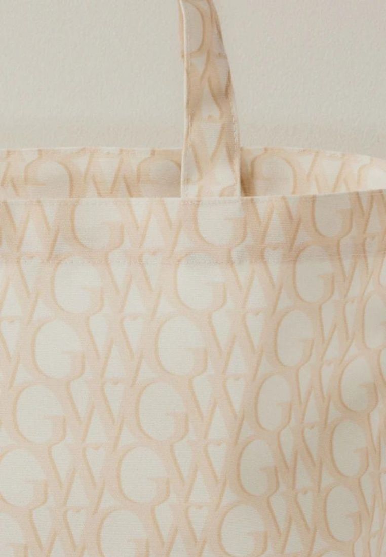 Olden Days Tote Bag Cream
