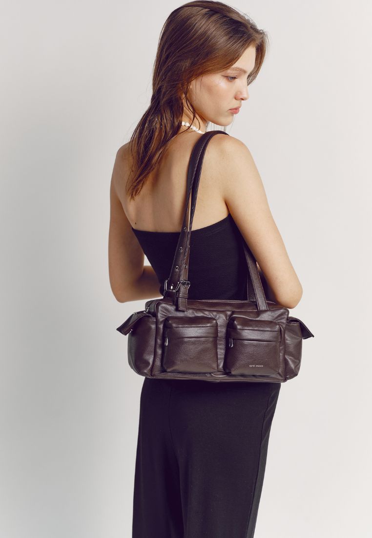 Pocket Utility Bag M Nappa Chocolate