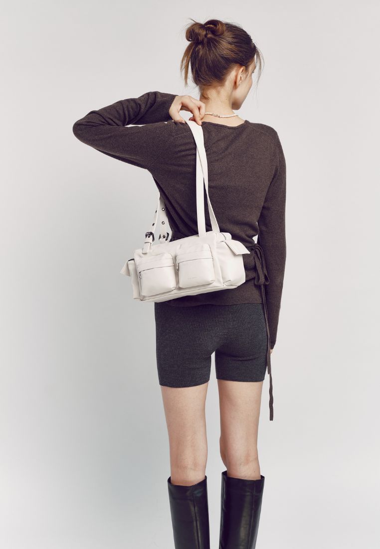 Pocket Utility Bag M Nappa Ivory