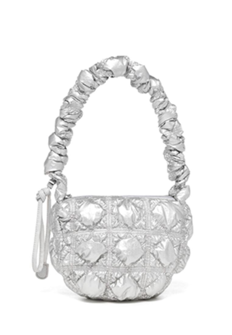 Poing Silver