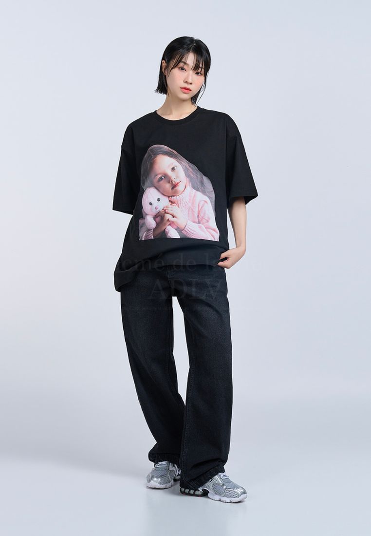 Rabbit Doll Short Sleeve T-Shirt Black