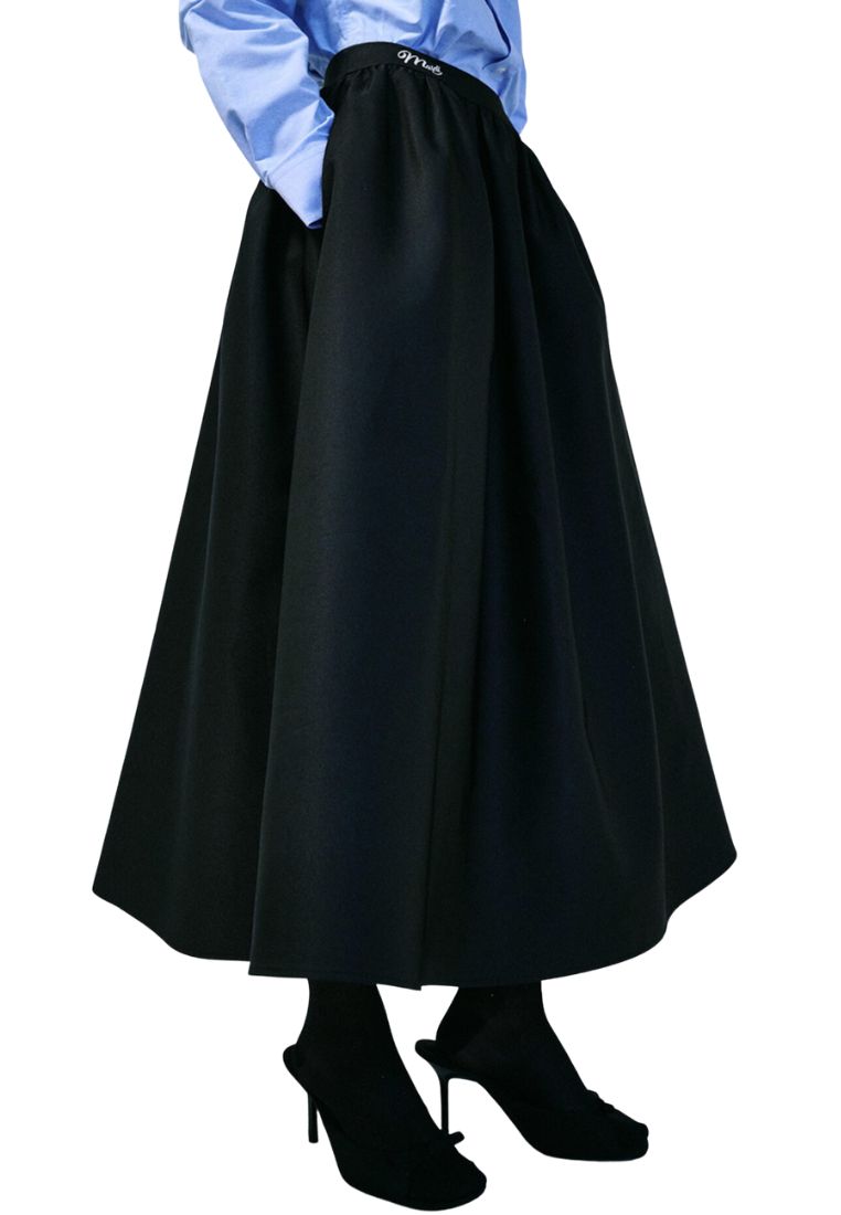 Volume Maxi Skirt Crape Black Ivory