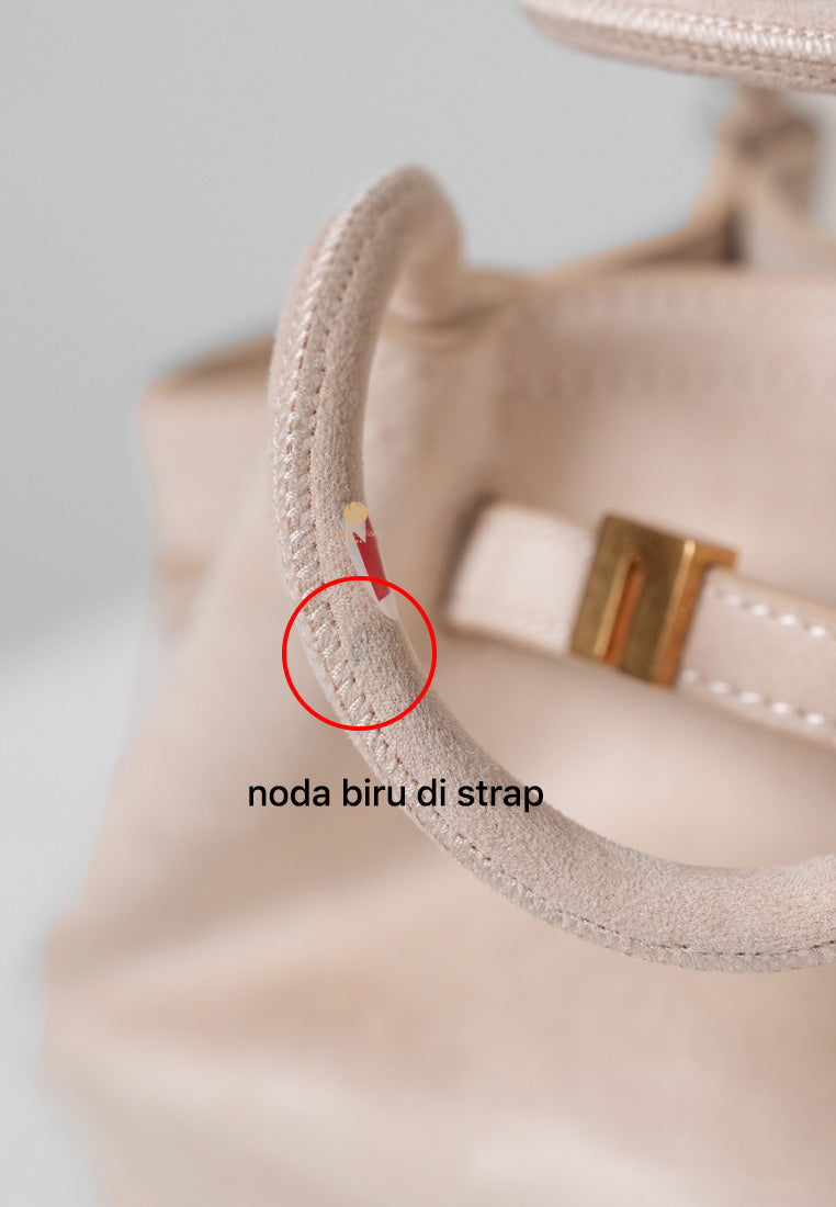 [DEFECT SALE 366] Hana Mini Faux Suede Tote Bag - Off White