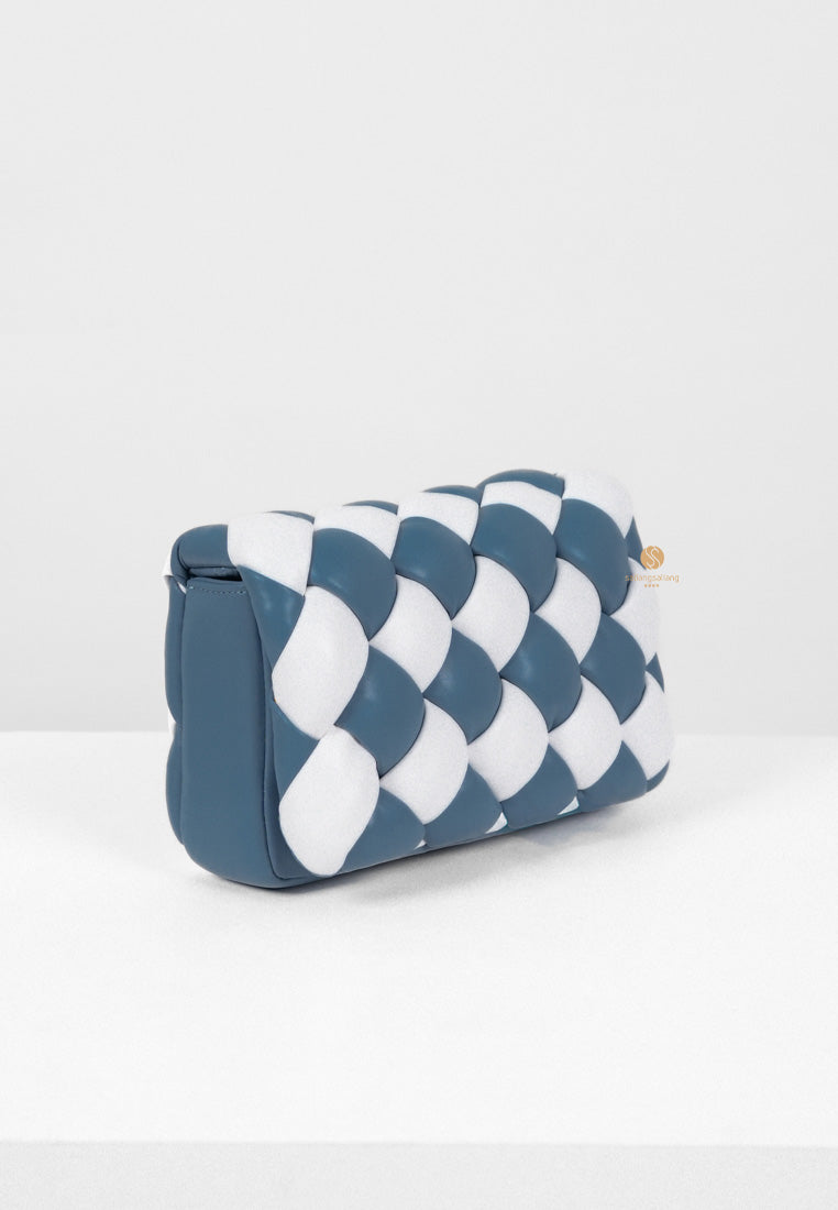 [DEFECT SALE 396] MAZE - WHITE & BLUE