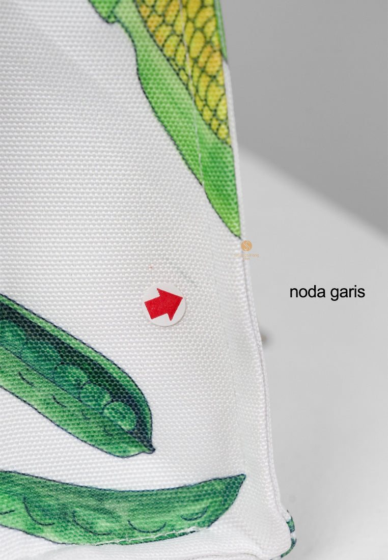 [DEFECT SALE 400] Grandma's Garden Box Tote