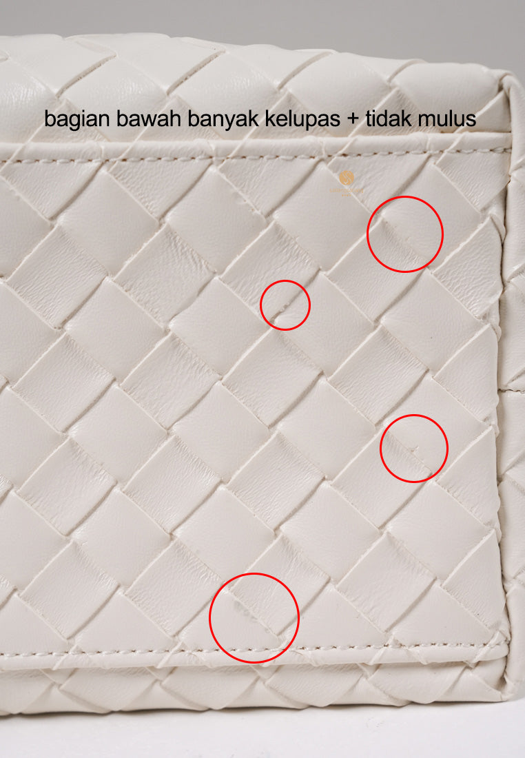 [DEFECT SALE 432] Juri Ivory