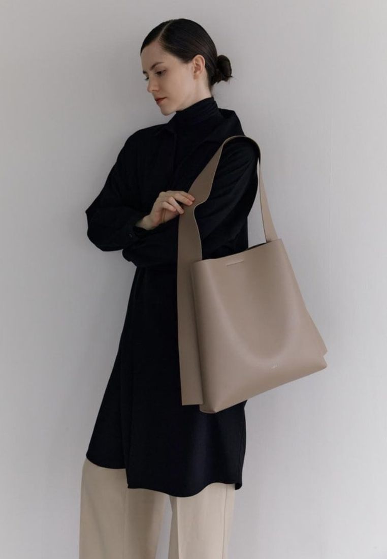 ARC Big Bucket Taupe
