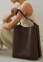 R.ARC Bucket Bag L Dark Brown