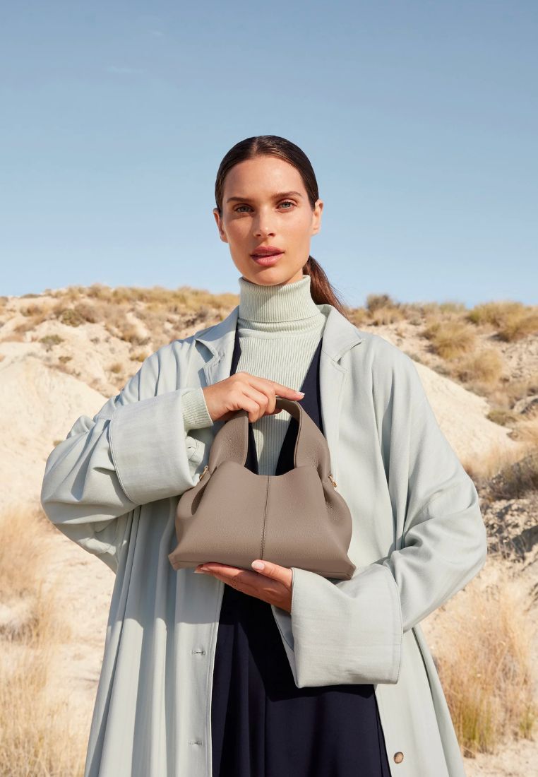 Numero Neuf Mini Edition Textured Taupe