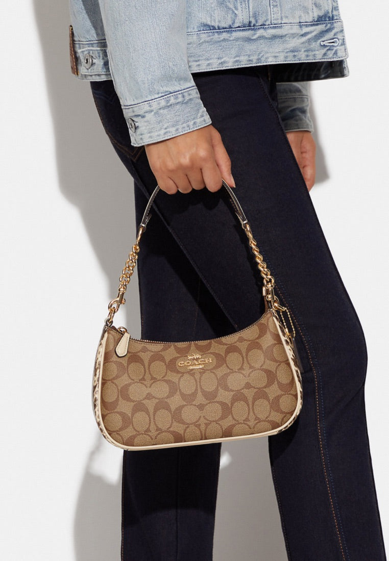 Teri Shoulder Bag In Signature Canvas Khaki Chalk Multi