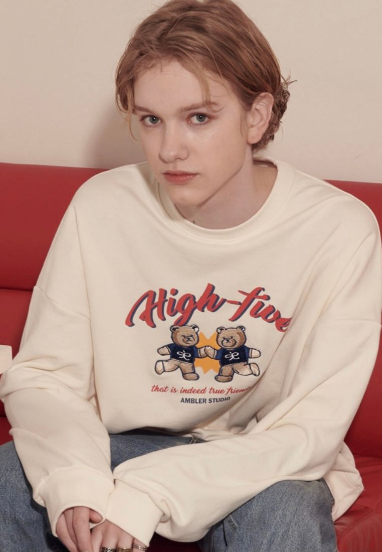 Overfit Sweatshirt High Five Cream