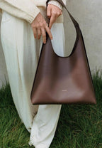 LOG Big Hobo Bag Dark Brown