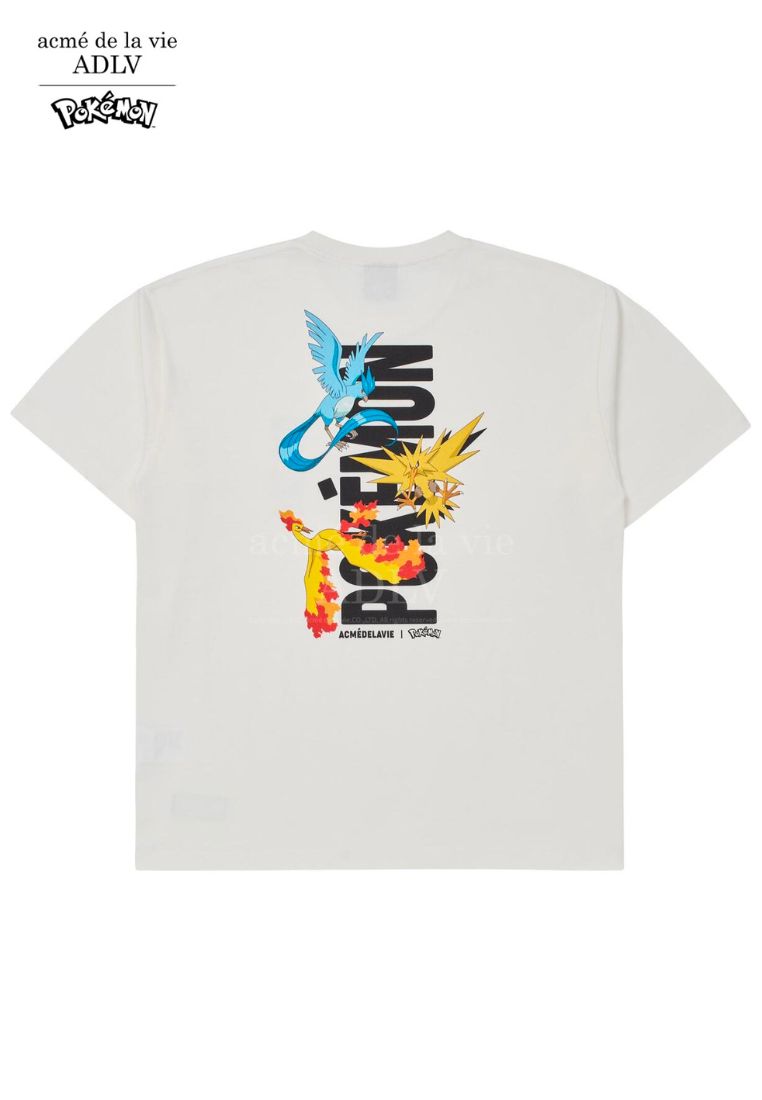 Pokémon LEGENDARY POKÉMON Short Sleeve T-Shirt Cream