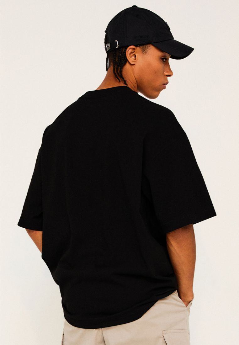 Embroidery Mono Figure T-Shirt Black