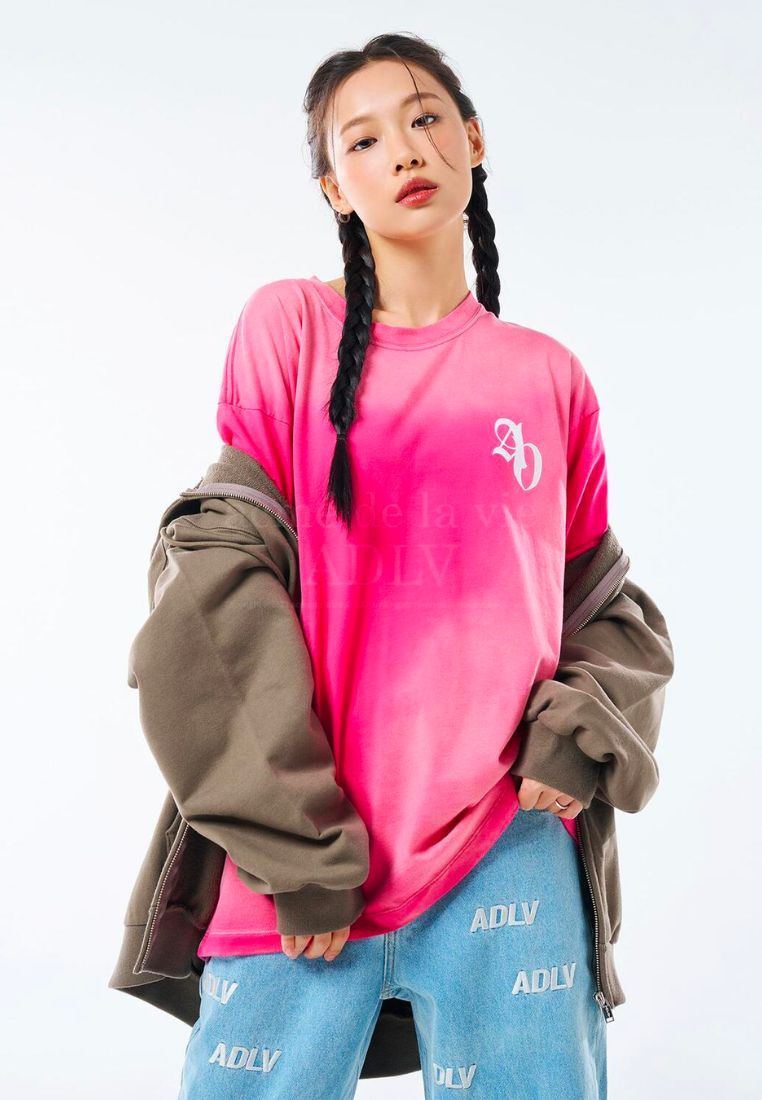 New Symbol Logo Spray Washing T-Shirt Pink