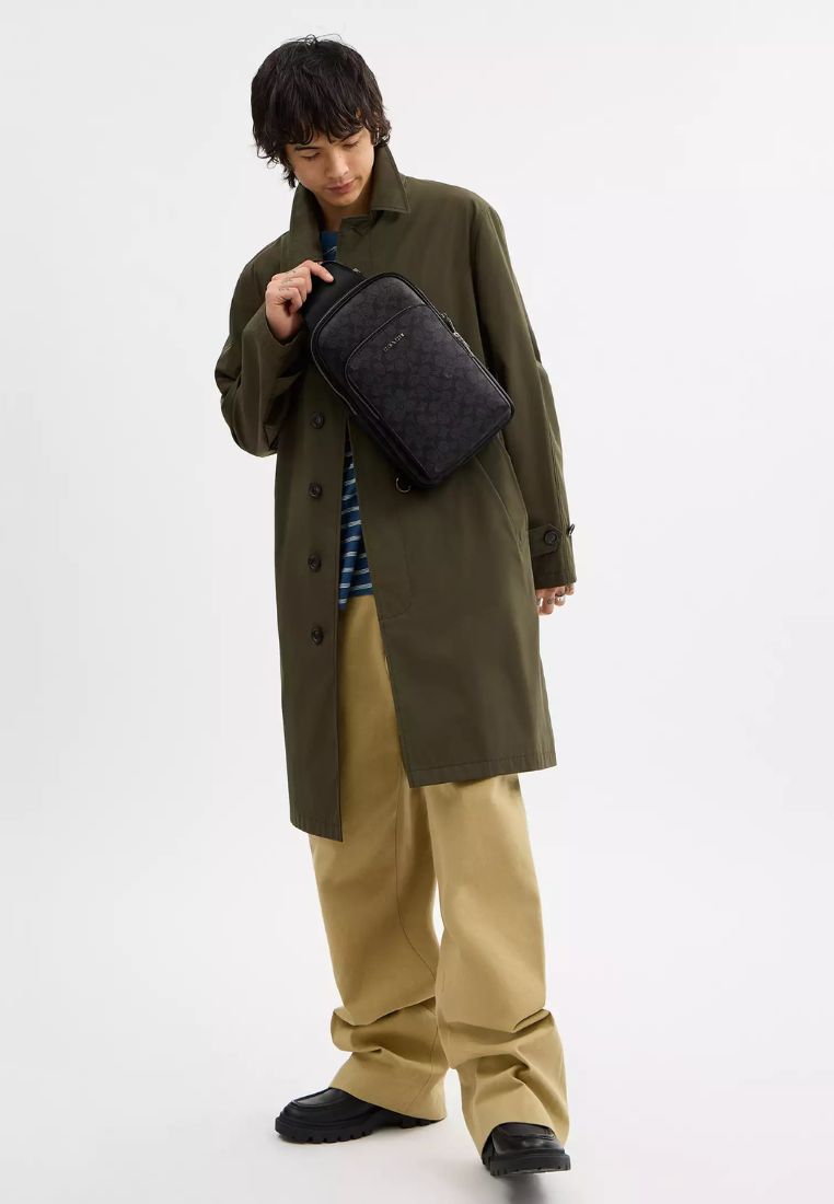 Ethan Pack In Signature Canvas Black