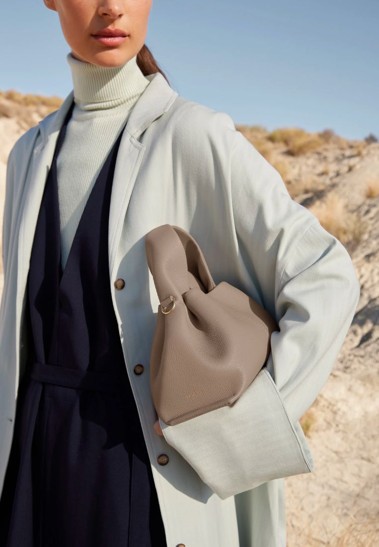 Numero Neuf Mini Edition Textured Taupe