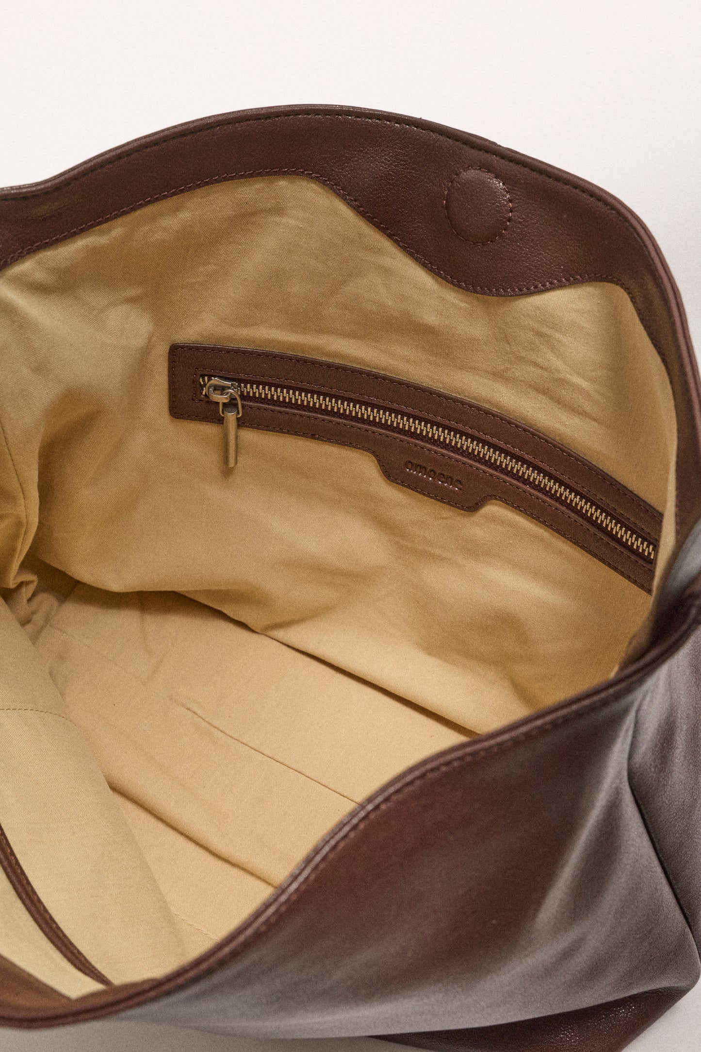 EIRA Dark Brown