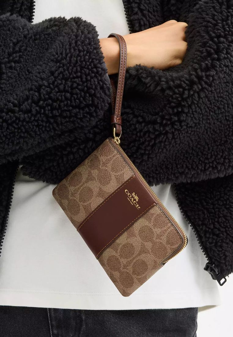 Corner Zip Wristlet In Signature Canvas With Stripe Gold Tan Brown