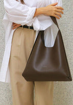 LOG Big Hobo Bag Dark Brown