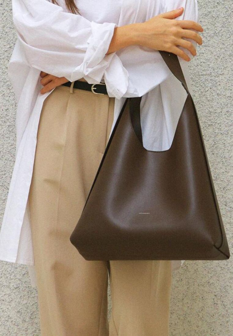 LOG Big Hobo Bag Dark Brown