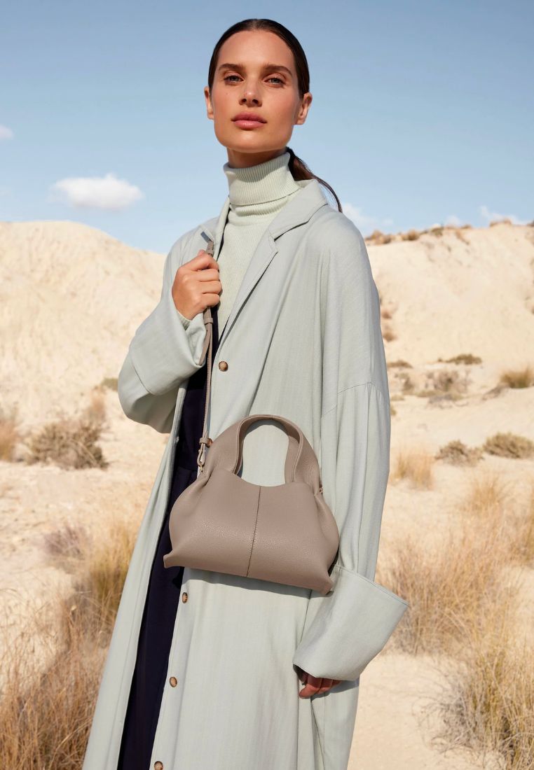 Numero Neuf Mini Edition Textured Taupe