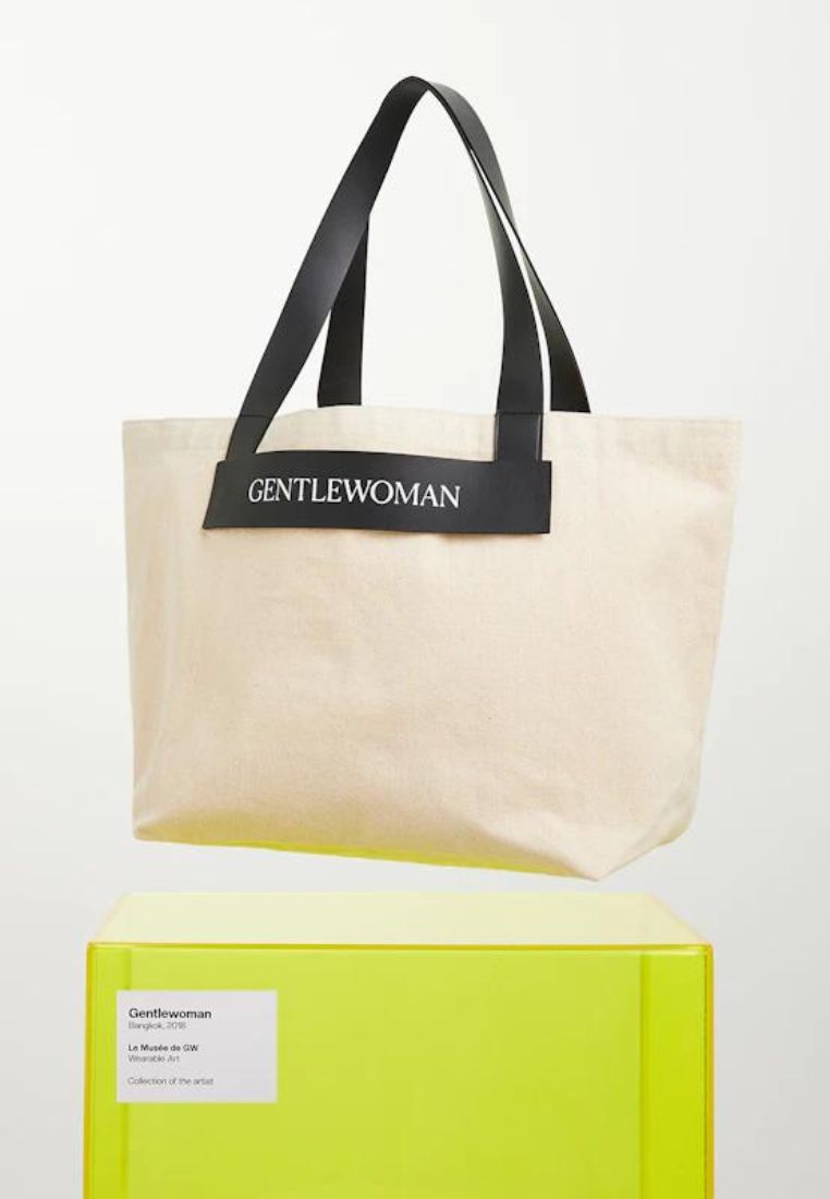 The Classic Chaos Tote Cream