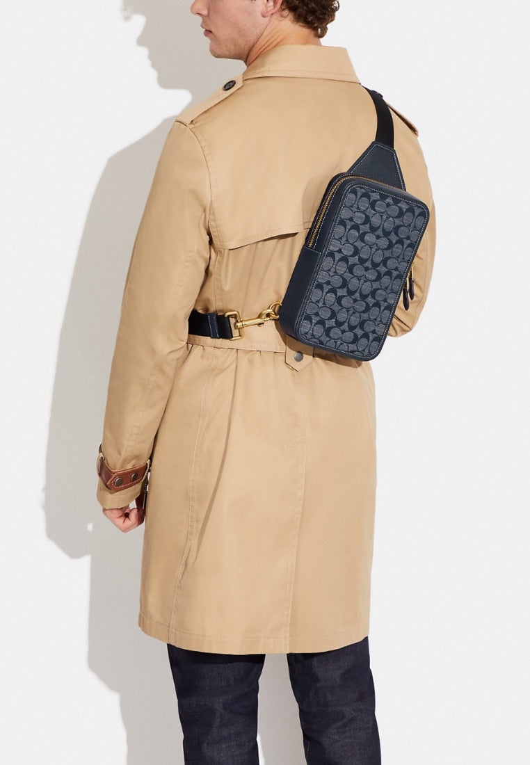 Sullivan Pack In Signature Chambray Denim