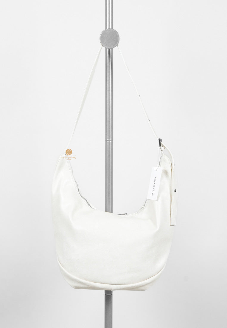 [DEFECT SALE 303] Belt Apple Sling Bag L Savage Cream
