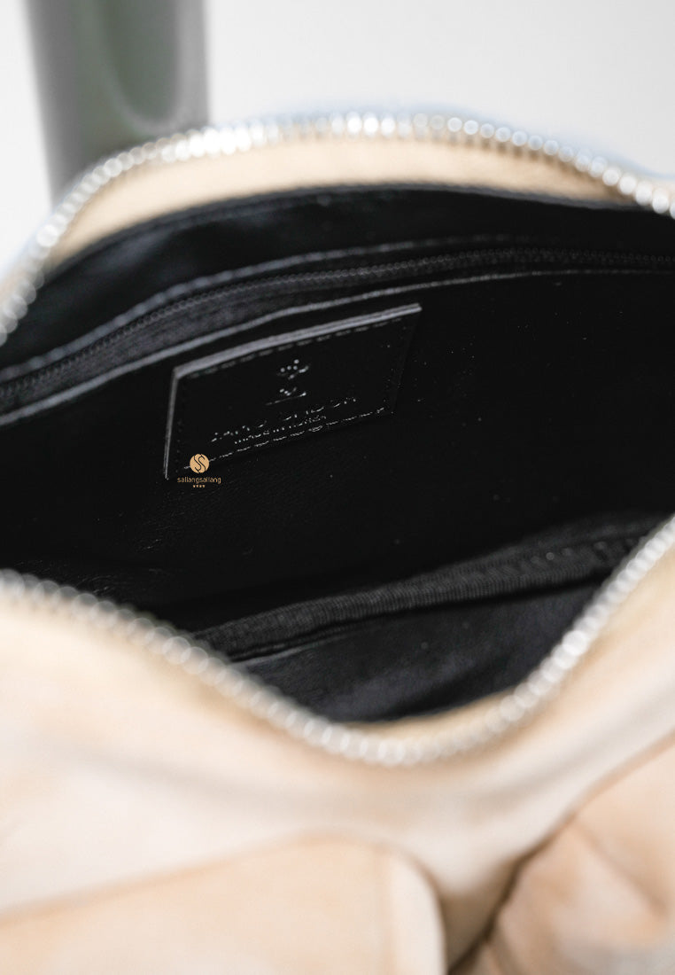 [DEFECT SALE 297] Pocket Mug Bag M Suede Beige