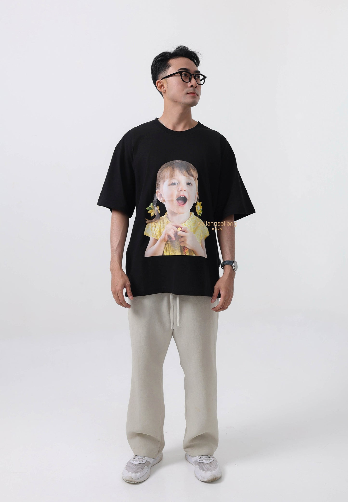 Flower Earrings Girl Baby Face Short Sleeve T-Shirt Black