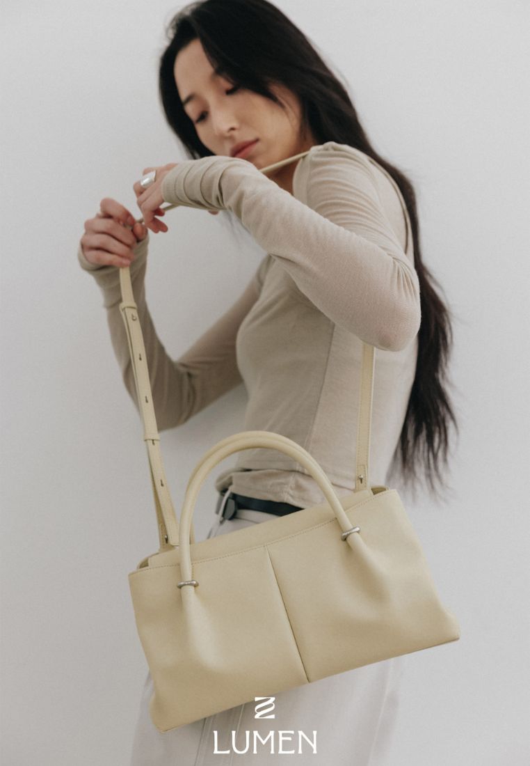 ANNEAU FLAP BAG hay yellow