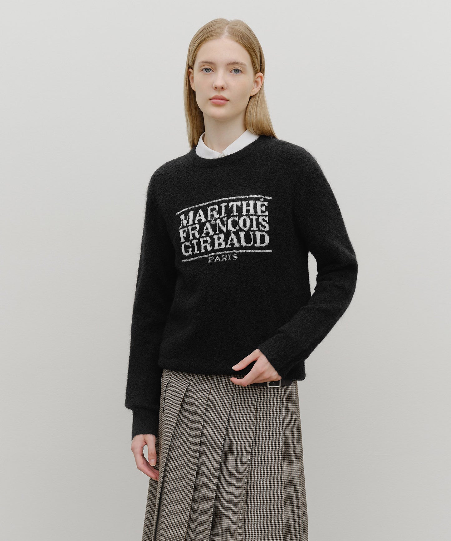 BOUCLE CLASSIC LOGO KNIT PULLOVER black