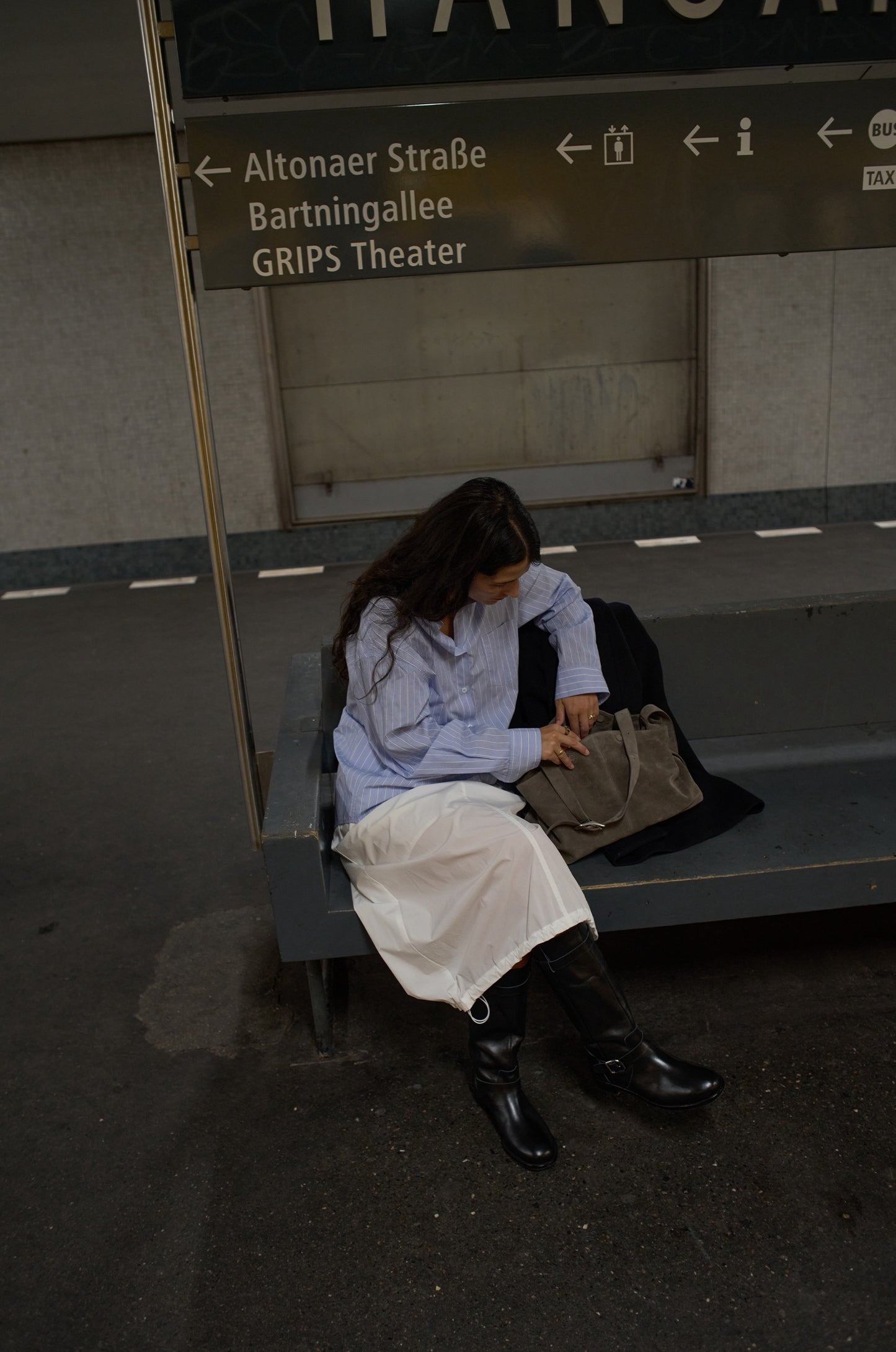 BRISE BAG suede grey