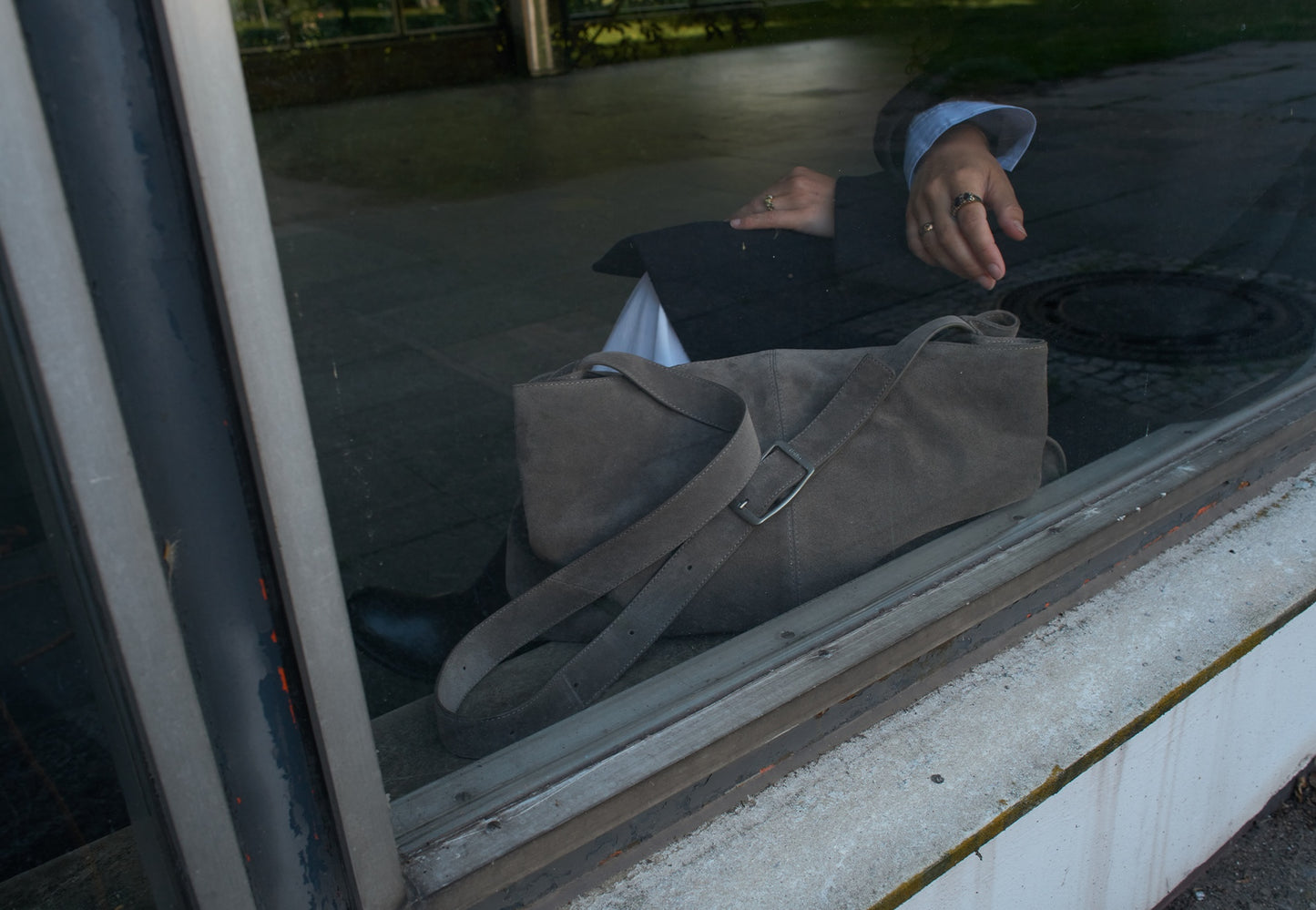 BRISE BAG suede grey