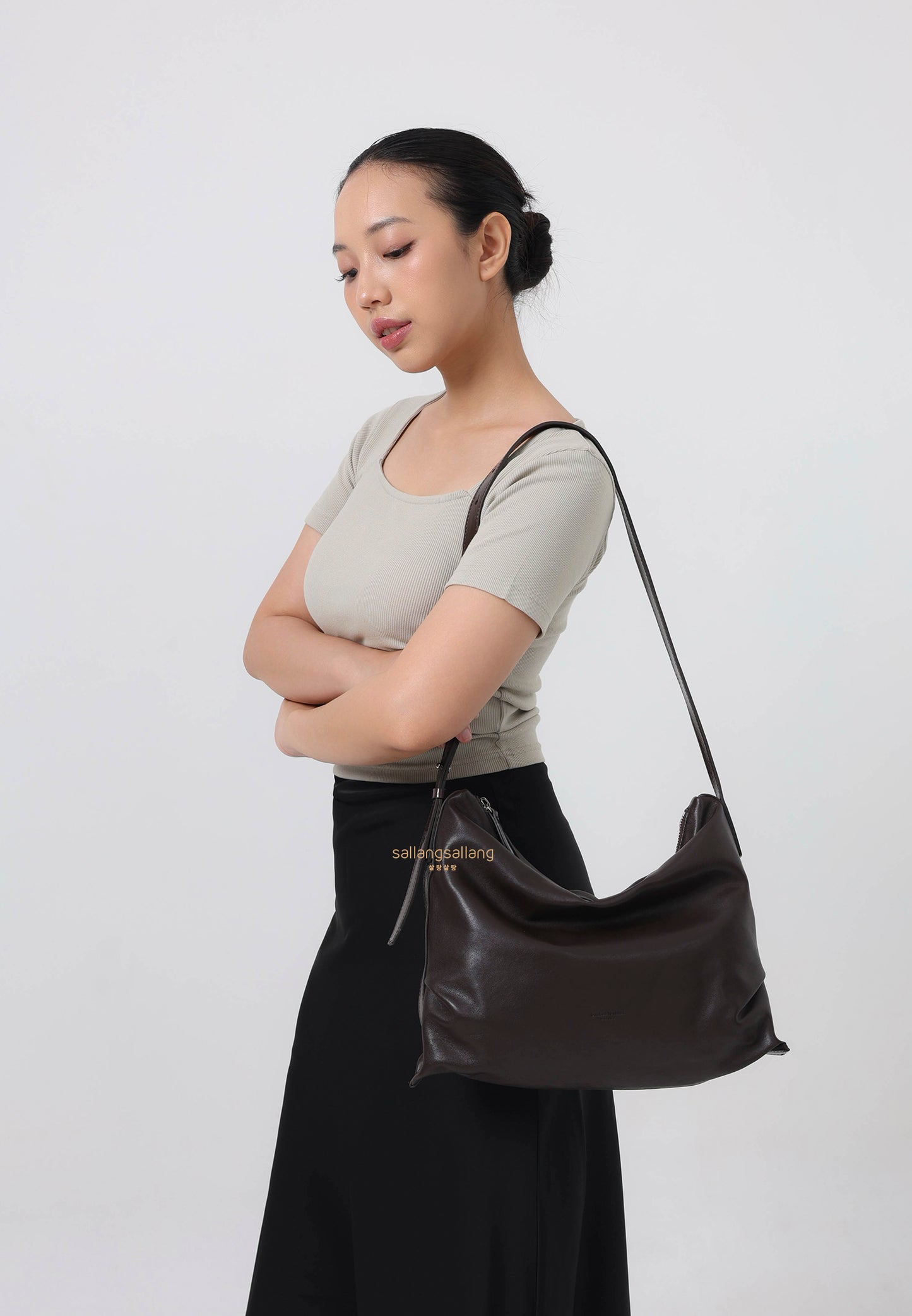 Day Shoulder Dark Brown
