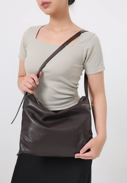 Day Shoulder Dark Brown
