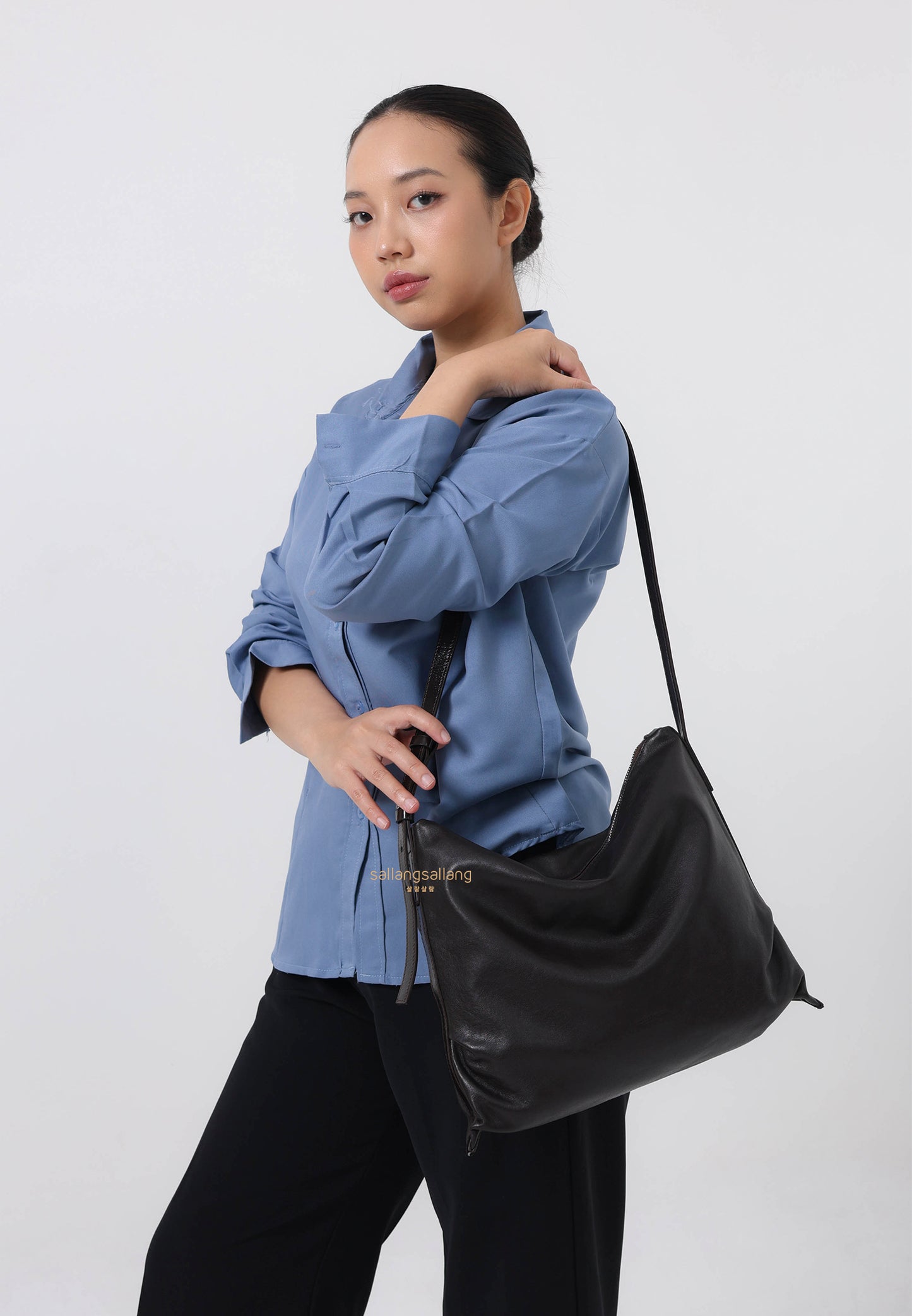 Day Shoulder Dark Choco