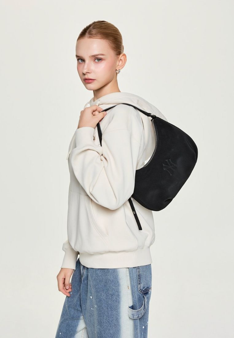 Basic Pallet Hobo Bag NY Yankees Black