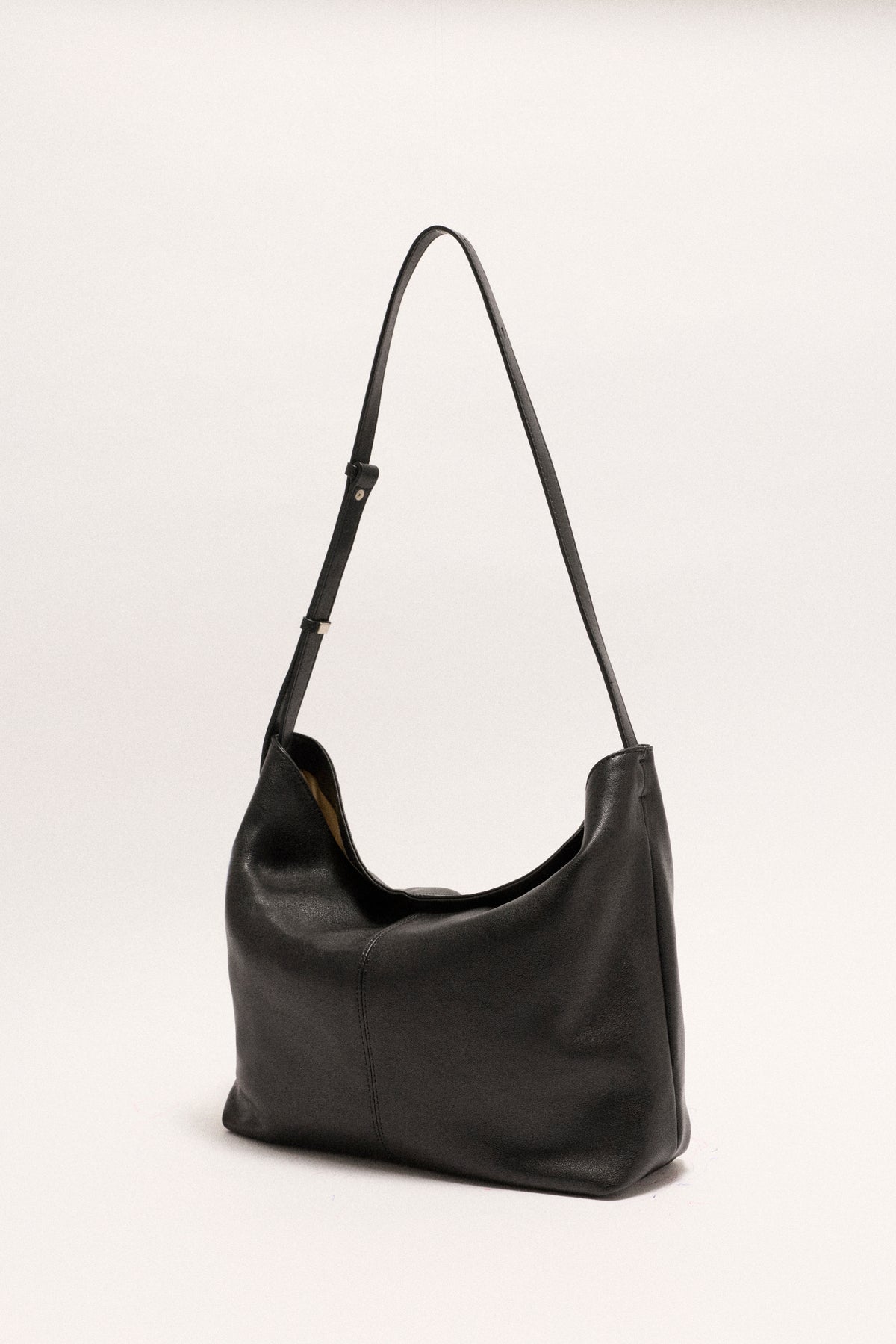 EIRA Black