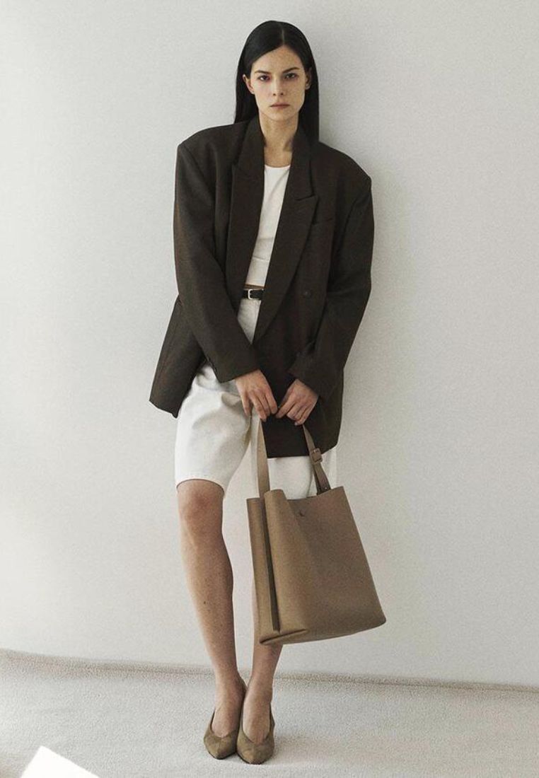 R.ARC Bucket Bag L Taupe