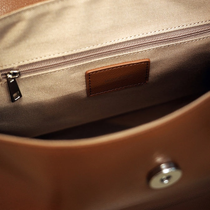 Carry Camel