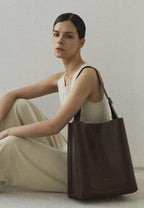 R.ARC Bucket Bag L Dark Brown