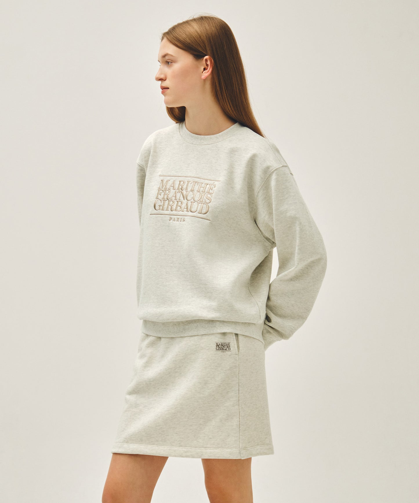 CLASSIC LOGO EMBROIDERY SWEATSHIRT oatmeal