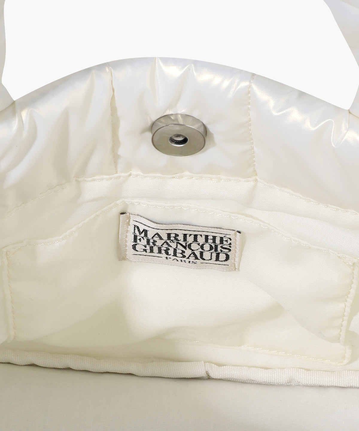 CLASSIC LOGO MATT METALLIC PADDING BAG ivory